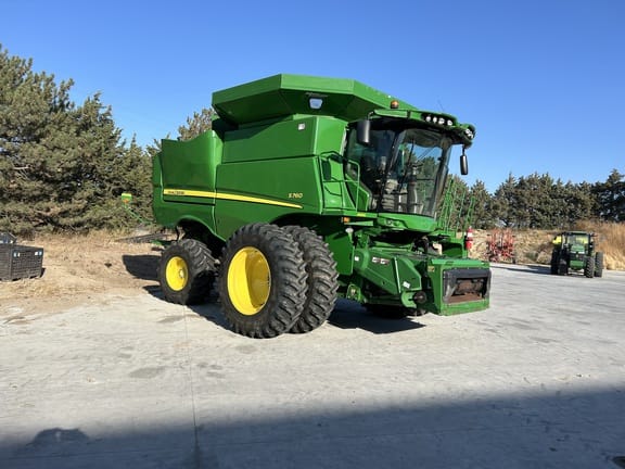 Main image John Deere S760