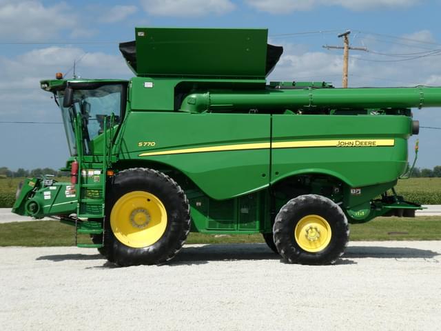 Image of John Deere S770 equipment image 2