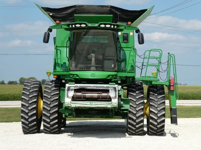 Image of John Deere S770 equipment image 4