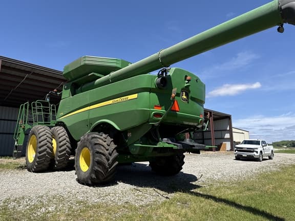Image of John Deere S770 equipment image 3