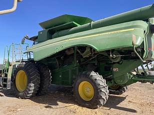 Main image John Deere S770 4