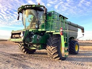 Main image John Deere S770 0