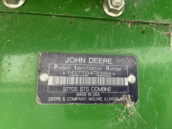 Image of John Deere S770 equipment image 1