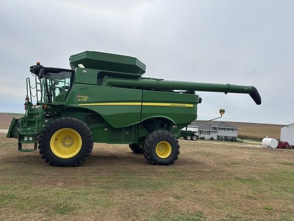 Image of John Deere S770 equipment image 2