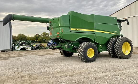 Image of John Deere S770 equipment image 1