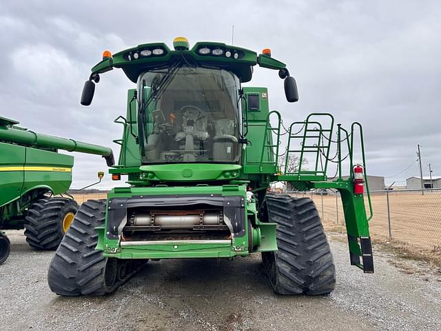 Image of John Deere S770 equipment image 1