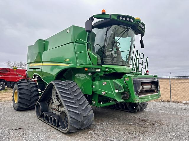 Image of John Deere S770 equipment image 2