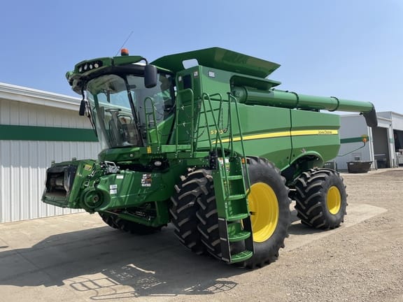 Main image John Deere S770