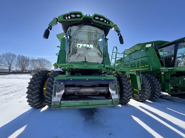 Image of John Deere S770 equipment image 4