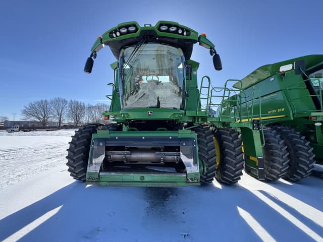 Image of John Deere S770 equipment image 3