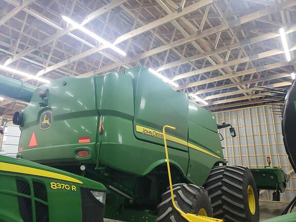 Image of John Deere S770 equipment image 1