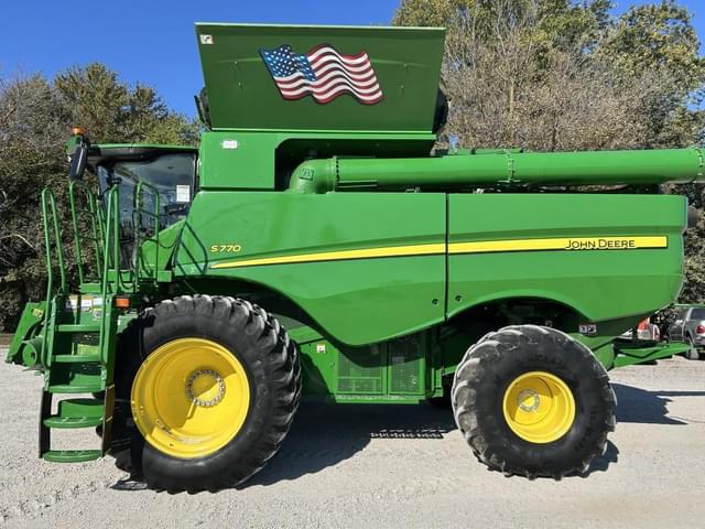 Image of John Deere S770 equipment image 2