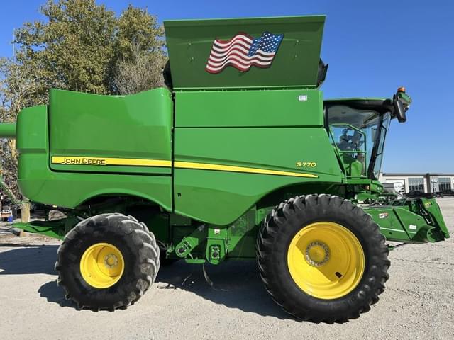 Image of John Deere S770 equipment image 3