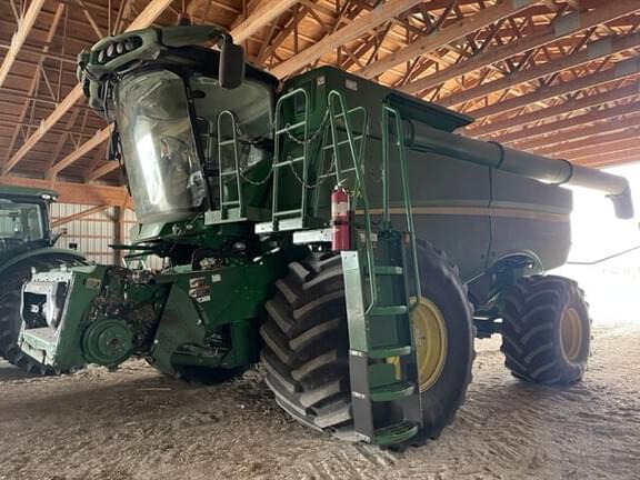 Image of John Deere S770 equipment image 4