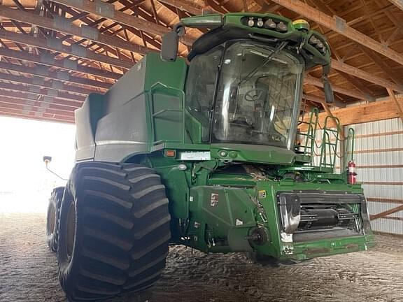 Image of John Deere S770 equipment image 1