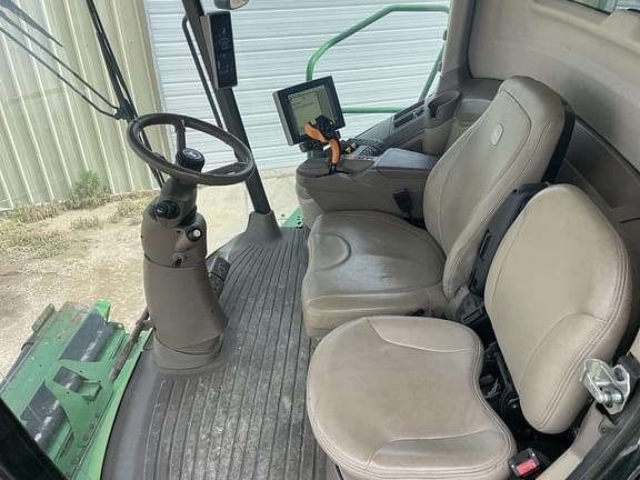 Image of John Deere S770 equipment image 1