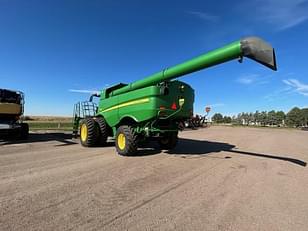 Main image John Deere S770 4