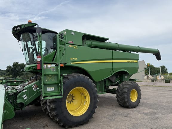 2019 John Deere S770 Equipment Image0