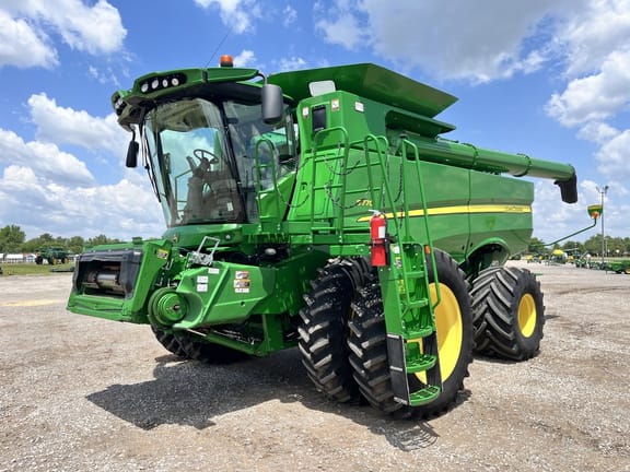 2019 John Deere S770 Equipment Image0