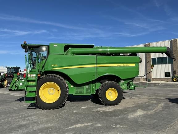 Image of John Deere S770 equipment image 1