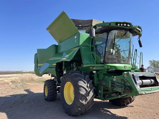 Image of John Deere S770 equipment image 2