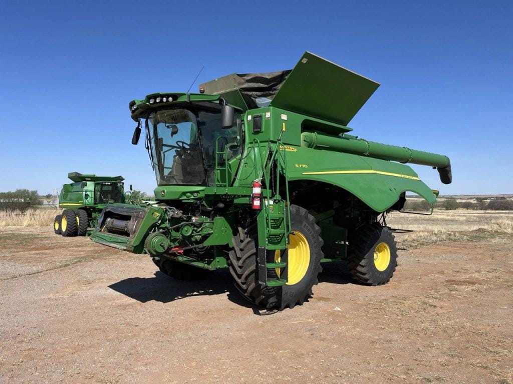 2019 John Deere S770 Equipment Image0