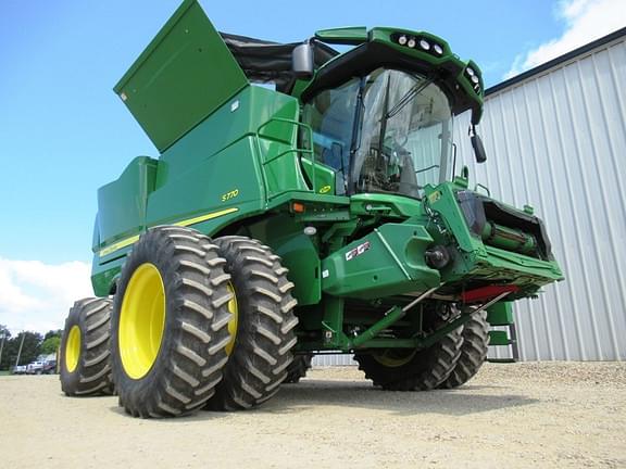 Image of John Deere S770 equipment image 3