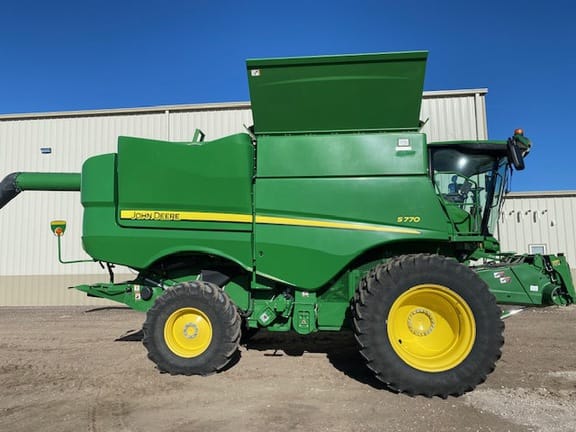 Main image John Deere S770