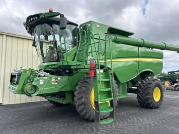 Main image John Deere S770