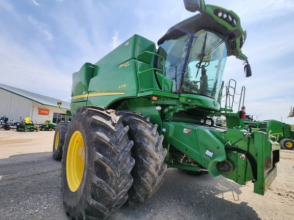 Main image John Deere S770