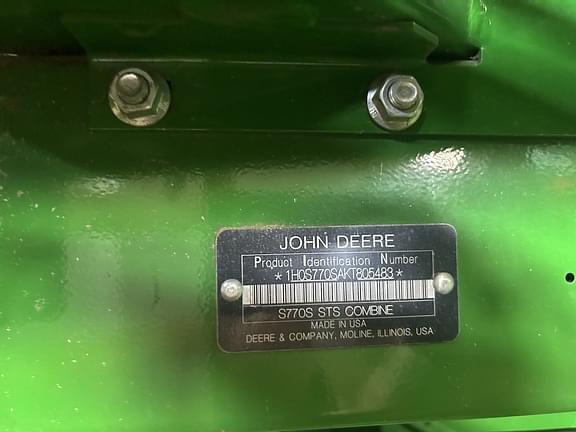 Image of John Deere S770 equipment image 1