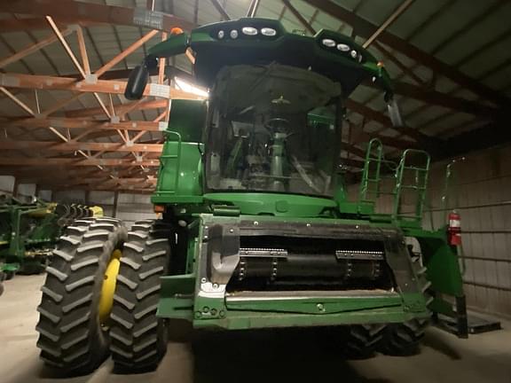 Image of John Deere S770 equipment image 2