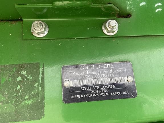 Image of John Deere S770 equipment image 2