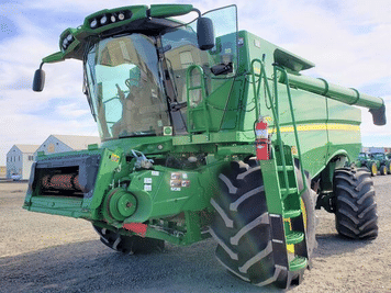 Main image John Deere S770