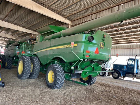 Image of John Deere S770 equipment image 3