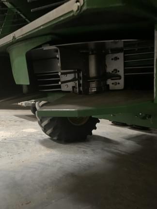 Image of John Deere S770 equipment image 4