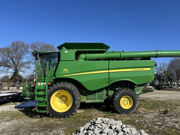 Main image John Deere S770
