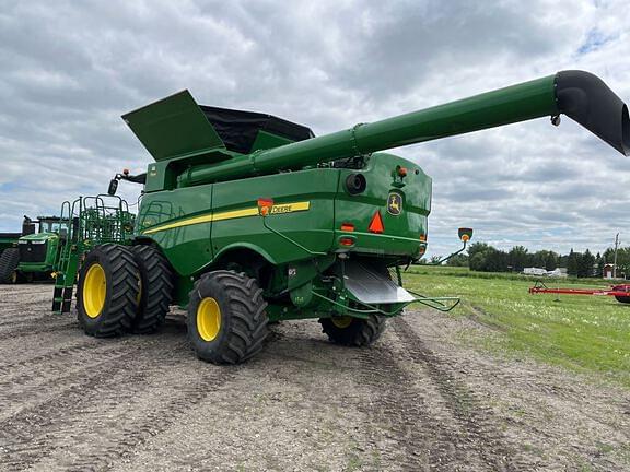 Image of John Deere S770 equipment image 2