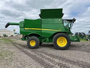 Main image John Deere S770 6