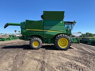 Main image John Deere S770 6