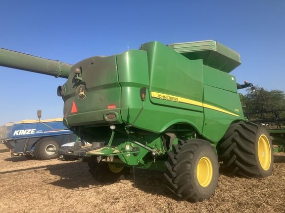 2019 John Deere S770 Equipment Image0