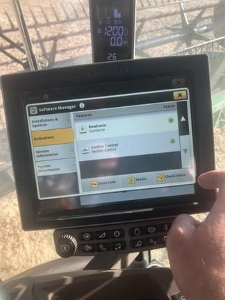 Image of John Deere S770 equipment image 4