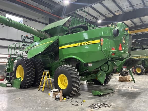 Image of John Deere S770 equipment image 3