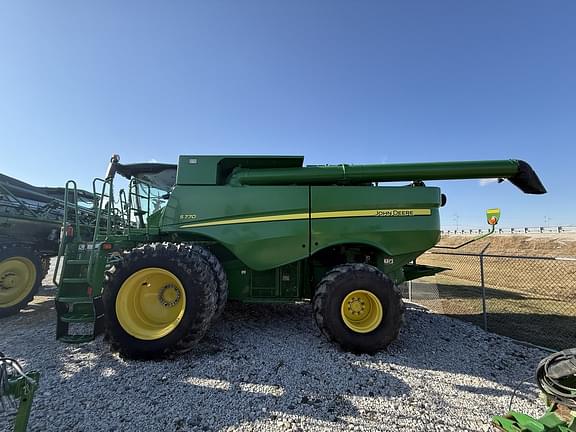 Image of John Deere S770 Primary image