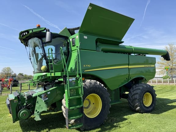 2019 John Deere S770 Equipment Image0