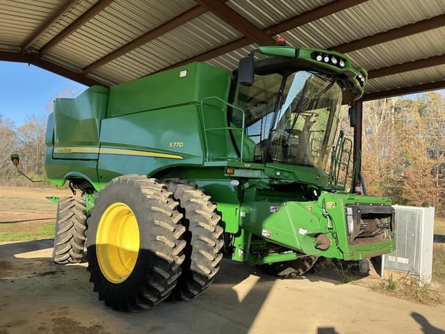 Image of John Deere S770 equipment image 1