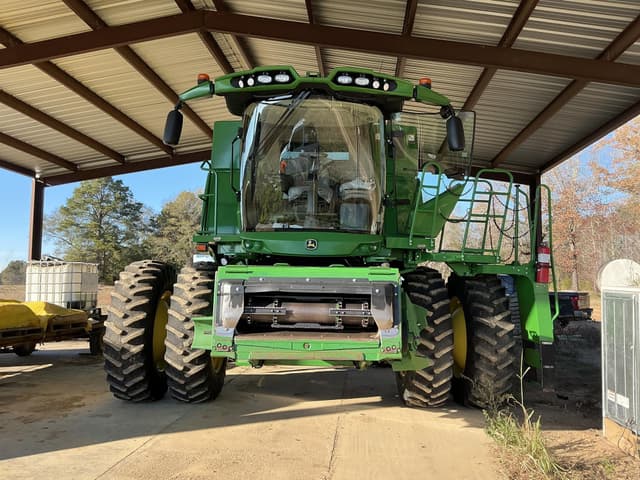 Image of John Deere S770 equipment image 2