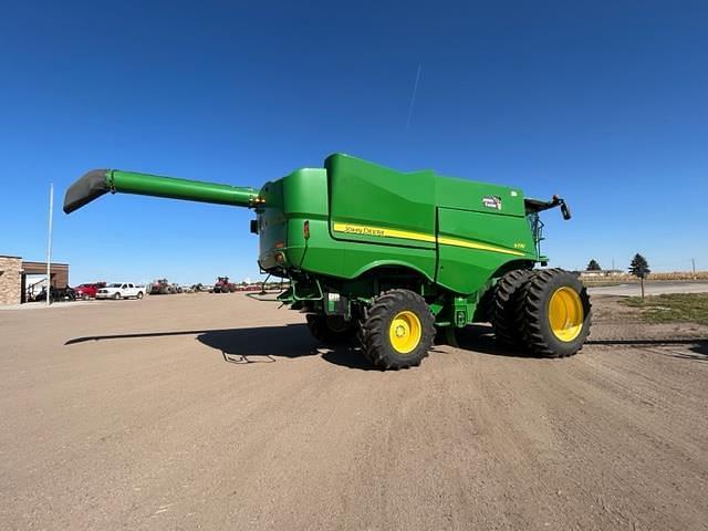 Image of John Deere S770 equipment image 4