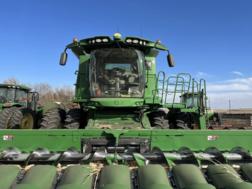 Main image John Deere S770