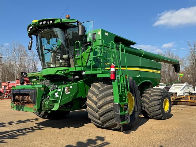 Image of John Deere S770 equipment image 4